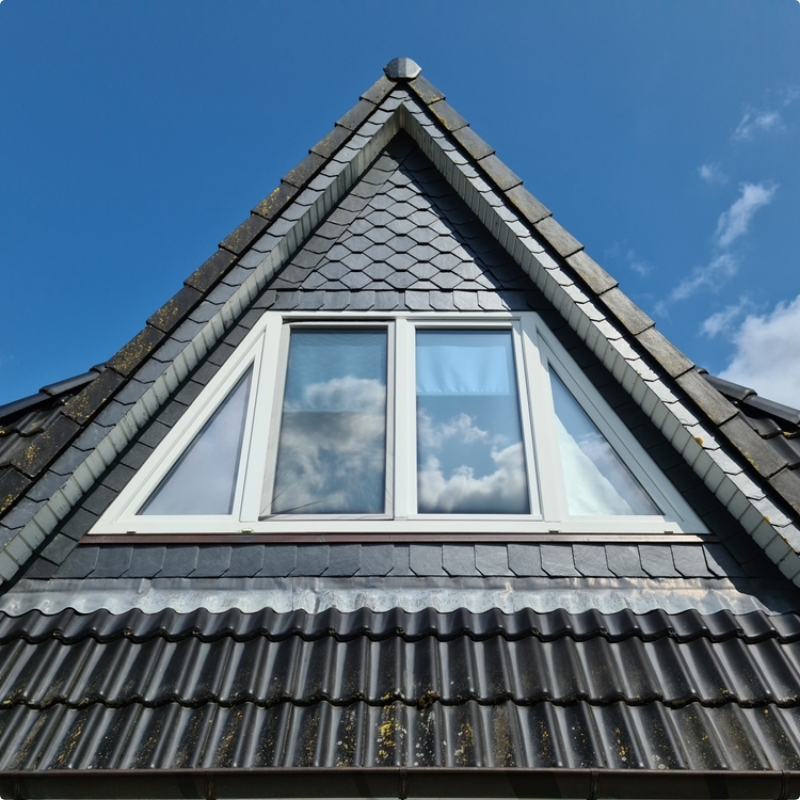 Lesle Couverture Couvreur Lorient Pose De Velux 1