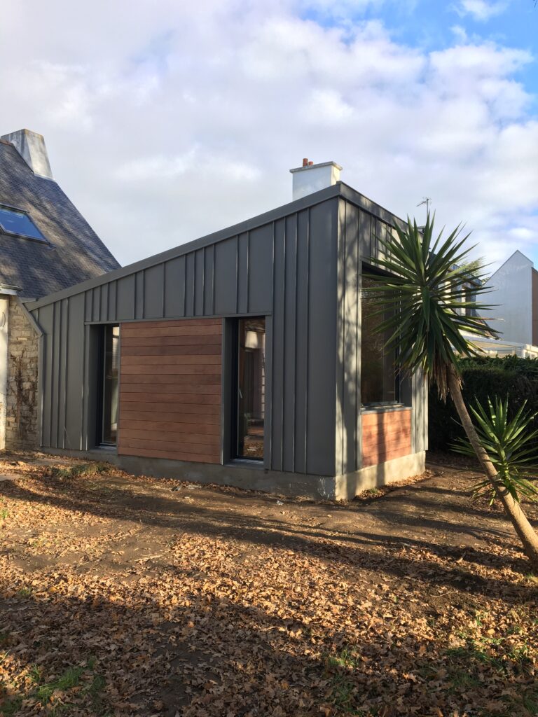 Lesle Couverture Couvreur Lorient BARDAGE ZINC